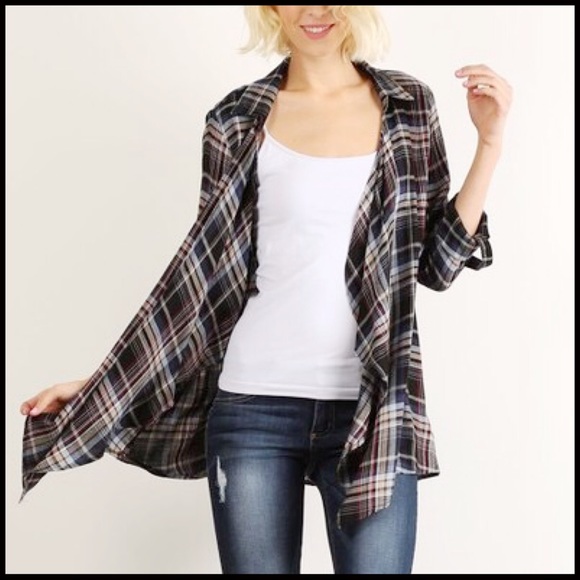 Waterfall Plaid Cardi Top - Picture 6 of 8